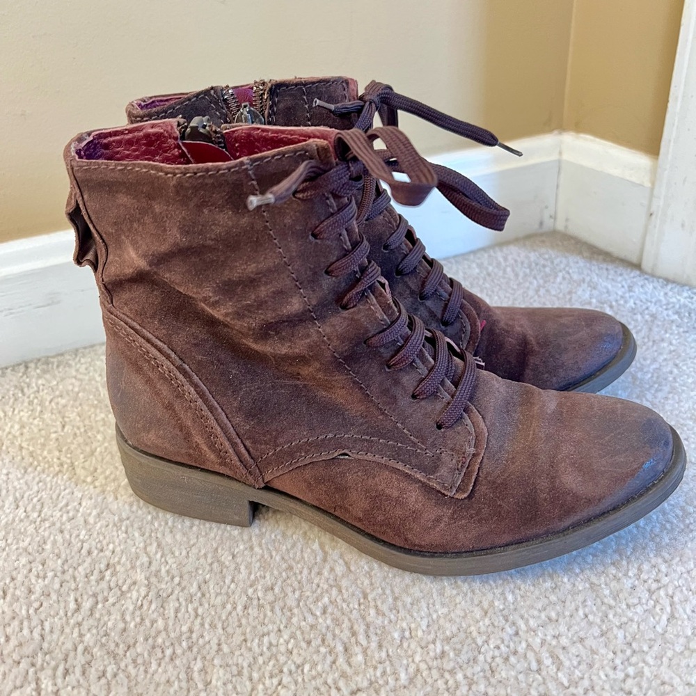 Brown suede short combat boots austrian made Size 38
